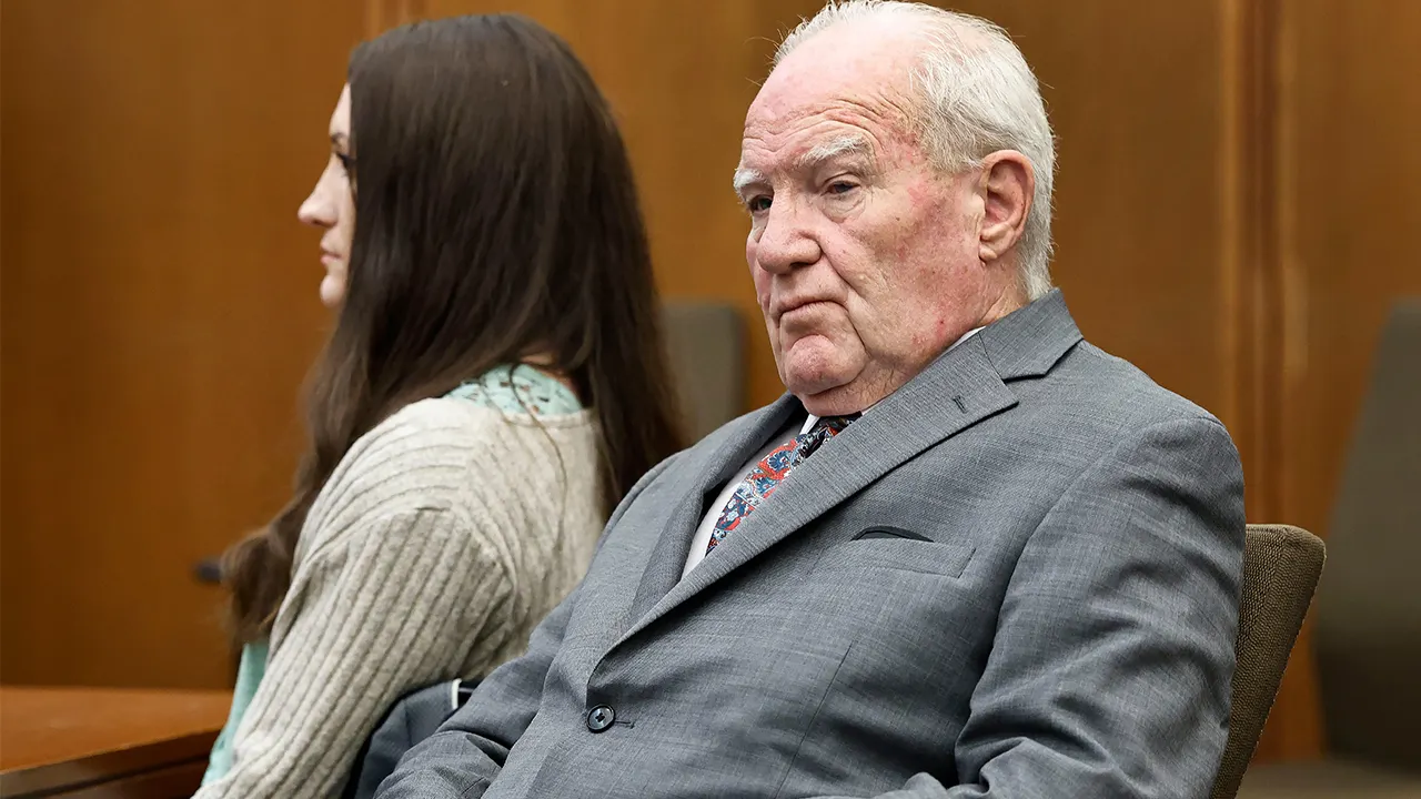 Karen Read's lawyer praises Lindsay Clancy's attorney as jury deliberations continue
