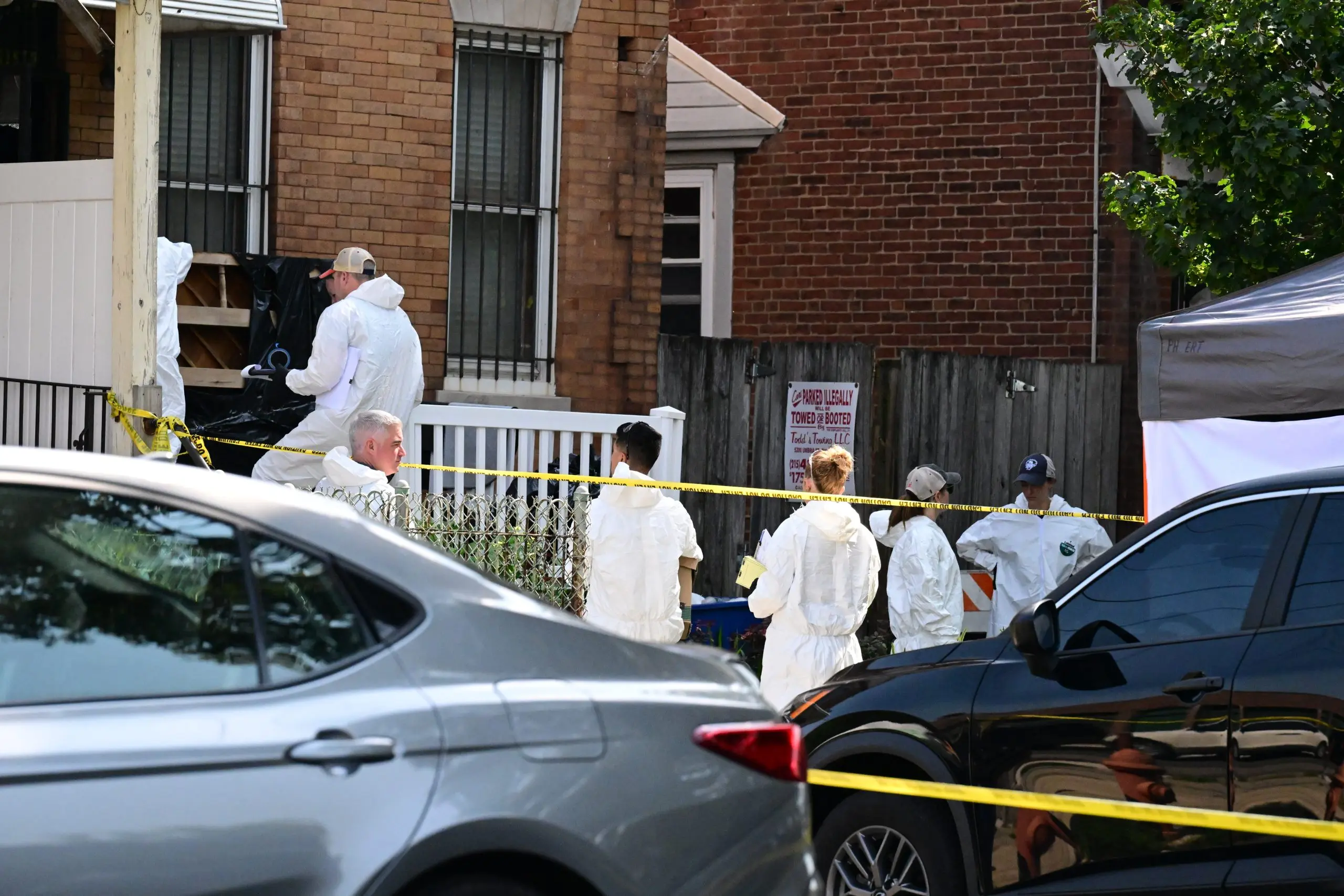 Philadelphia serial killer probe brings reinforcements to dig through home tied to missing women: report