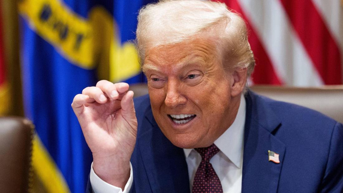 „Denkt an Grönland“: Trump nutzt NATO-Streit für neue Drohgebärde