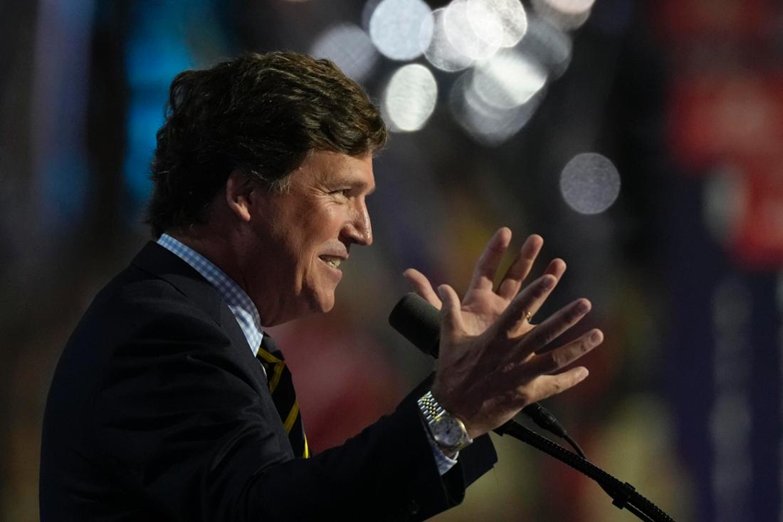 „Absolut widerlich und böse“: Tucker Carlson stellt sich gegen Donald Trump