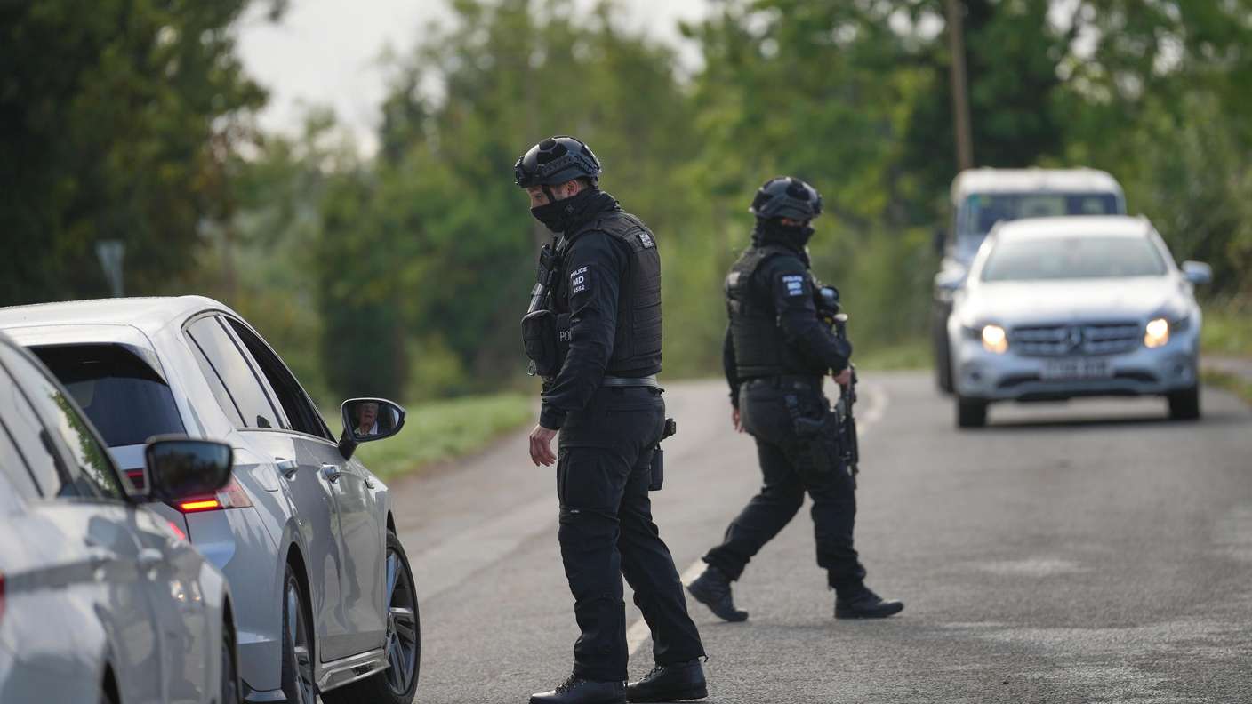 Terrorverdacht nahe US-Militärstützpunkt: Verdächtige wieder auf freiem Fuß – Krisensitzung angekündigt