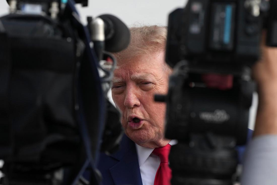Trump behauptet Recht auf dritte Amtszeit wegen angeblichen Wahlbetrugs 2020