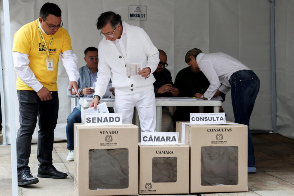 Leftist bloc dominates Colombia's divided congress in legislative polls