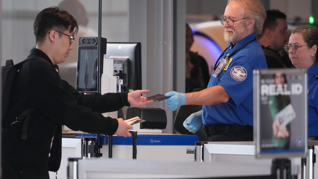 Trump to order immediate pay for TSA as 41-day shutdown continues