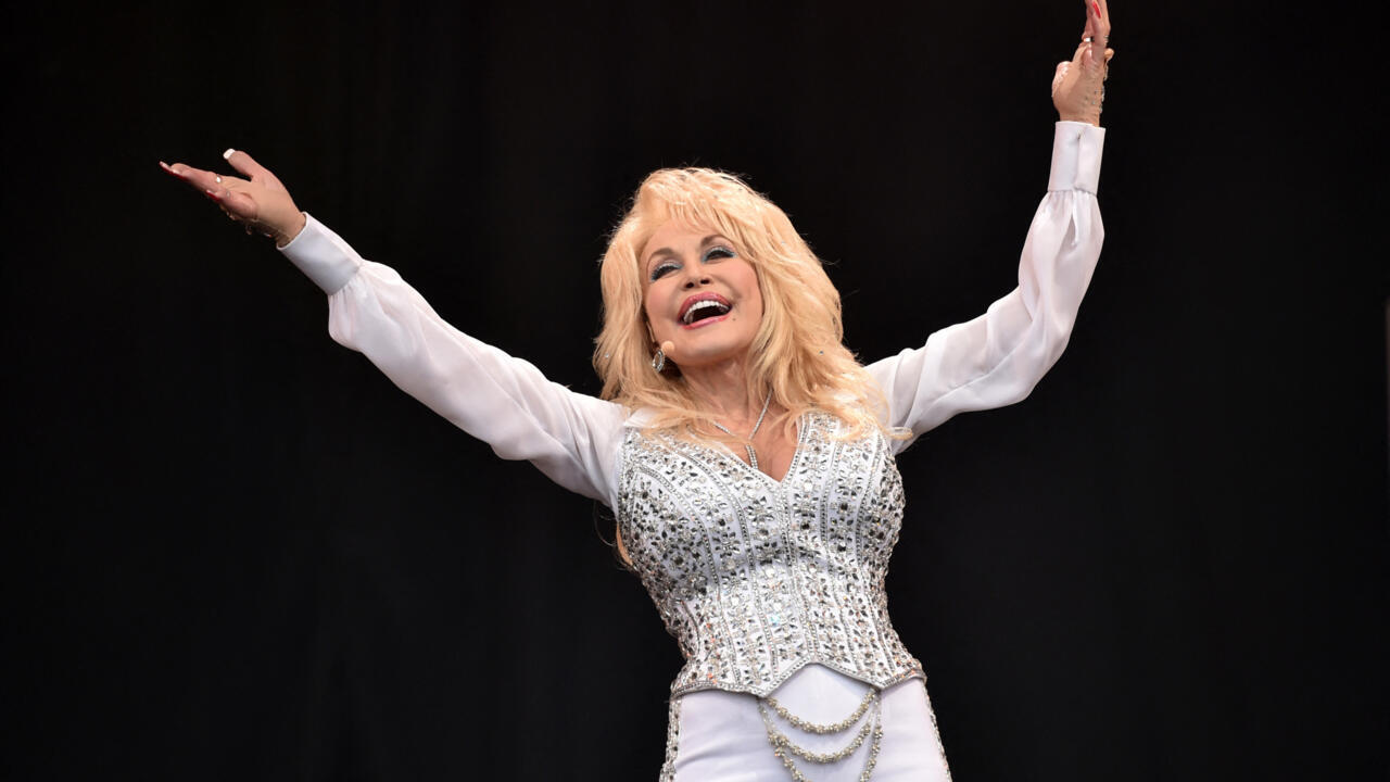 Embraced across divides, Dolly Parton leaves a lasting legacy of generosity and songwriting