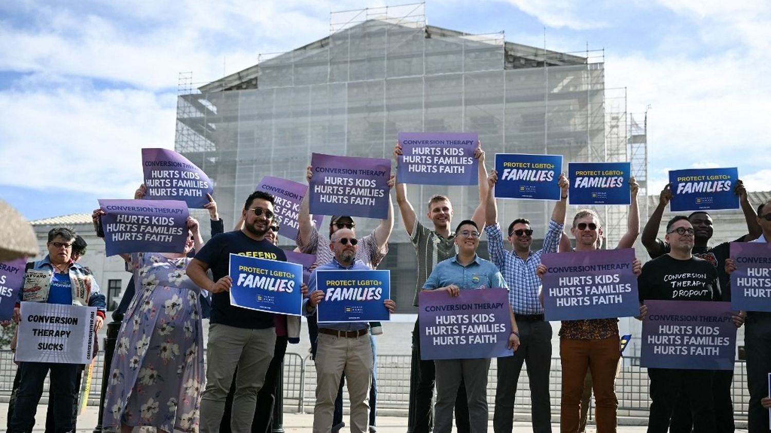 La Cour suprême américaine se prononce contre une loi interdisant les "thérapies de conversion" pour les mineu