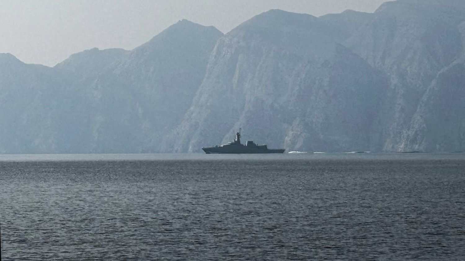 Transport aérien, carburant, engrais… Quelles sont les conséquences du blocus dans le détroit d'Ormuz au Moyen-Orient ? Le verrouillage de ce corridor maritime, par lequel