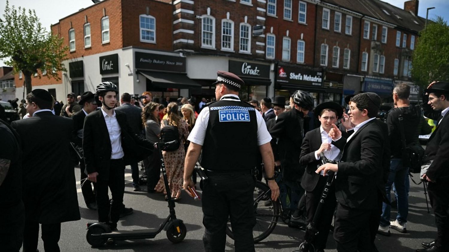 Suspect inculpe securite renforcee implication de l iran ou en est l enquete apres l attaque antisemite contre deux hommes a londres