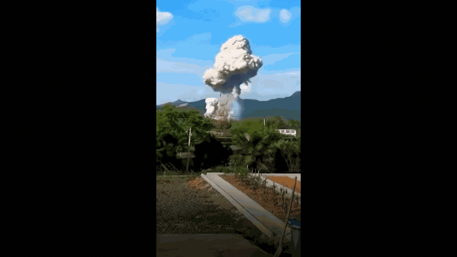 Explosion d'une usine de feux d'artifice en Chine