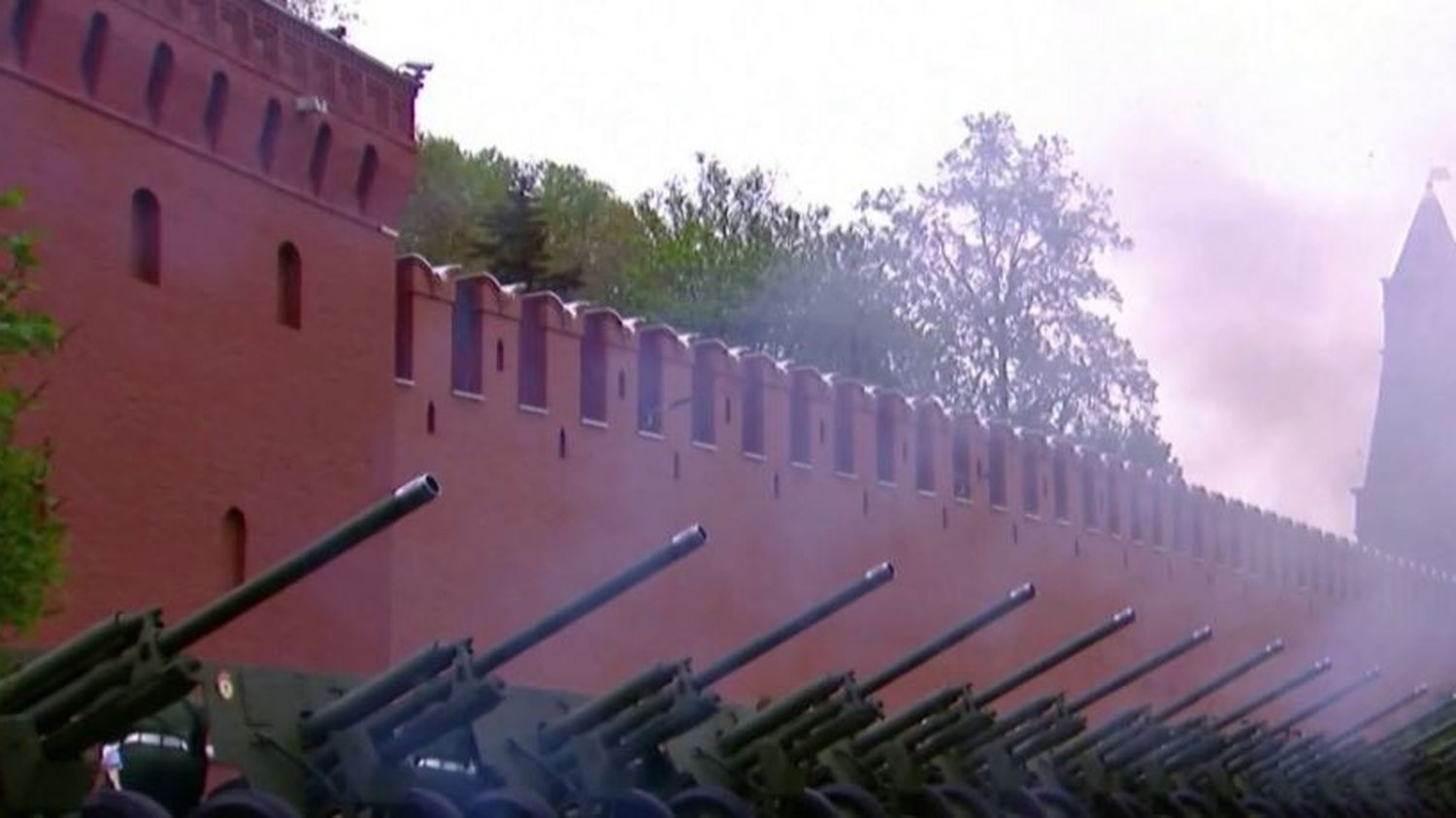 Russie : des failles militaires de plus en plus visibles ? Entre pertes humaines massives, difficultés de recrutement et vieillissement de son matériel, l’armée russe serait