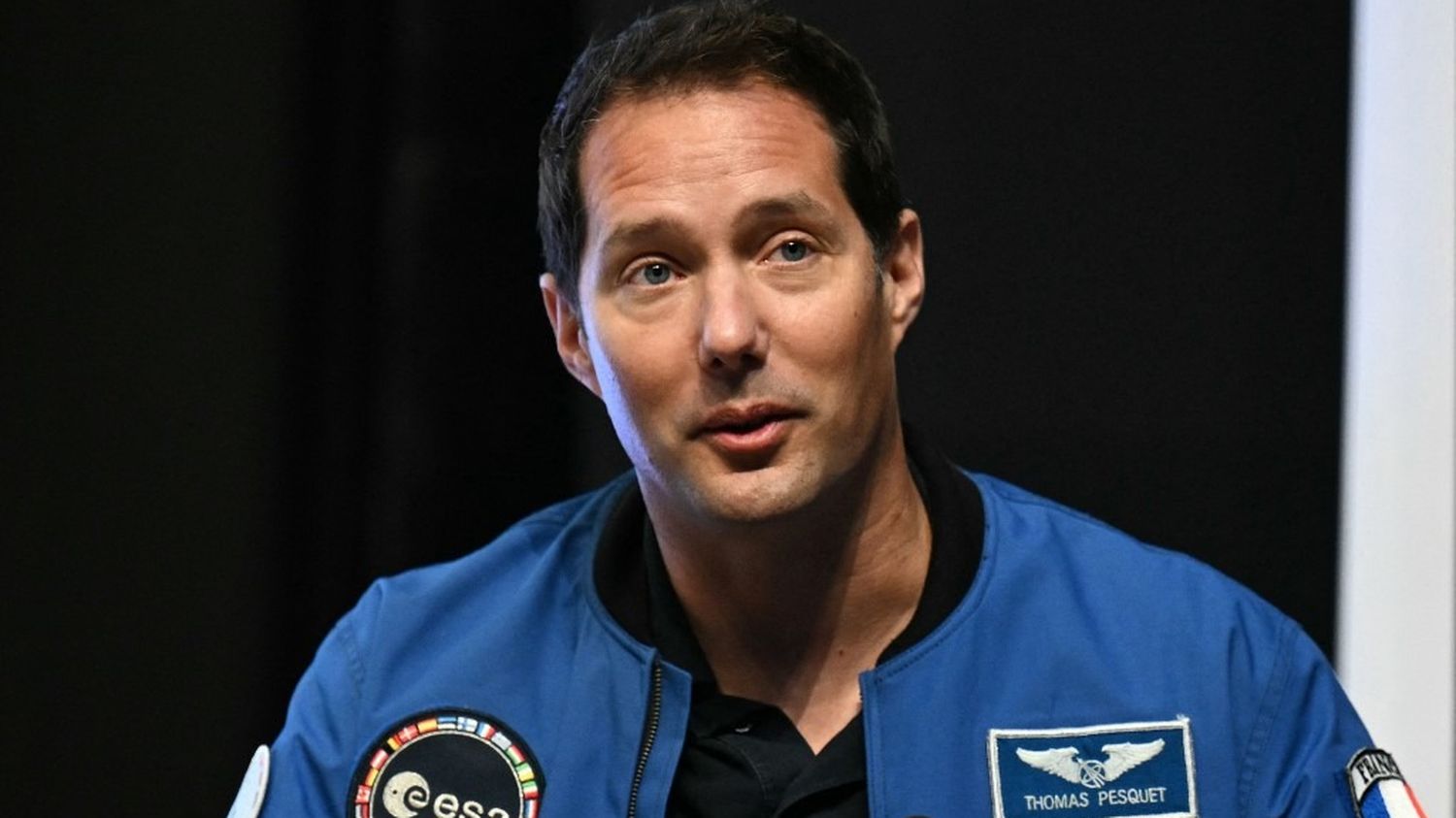 L'astronaute Thomas Pesquet se dit "chanceux de pouvoir repartir" dans l'espace en 2027 L'astronaute français doit repartir en juillet 2027 sur la station spatiale internationale,