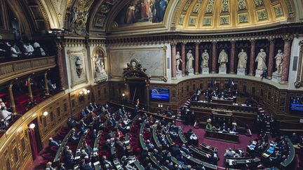 Le Sénat vote pour garantir la gratuité du don d'organes avec un statut protecteur du "donneur vivant" Transmise à l'Assemblée nationale, la proposition de loi prévoit d'établir