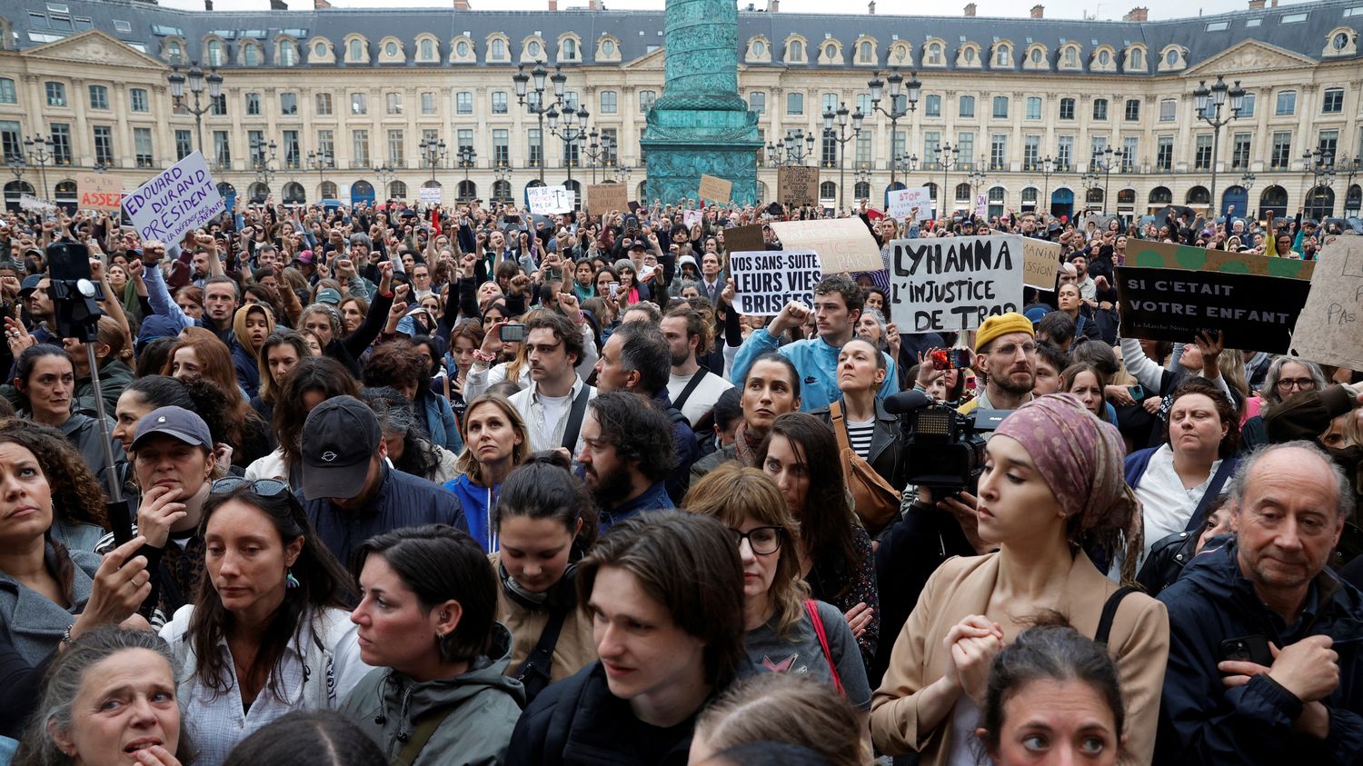Lutte contre les violences sexuelles et sexistes : pourquoi l'Espagne a une longueur d’avance par rapport à la France