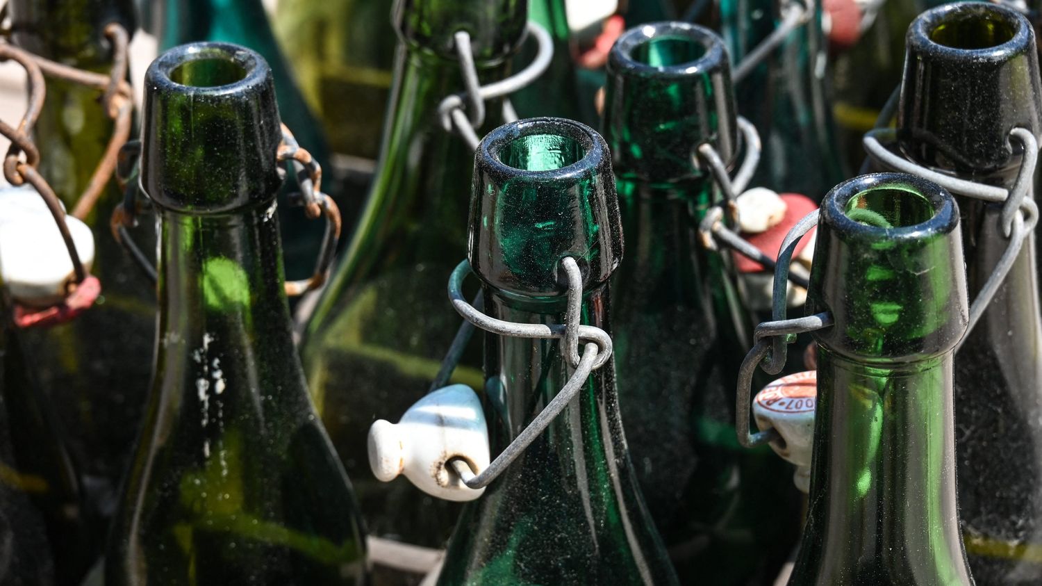 Expérimentation de la consigne en verre : l'association Zero Waste France dénonce un manque d'ambition L'expérimentation est en cours dans 350 supermarchés de quatre régions mais