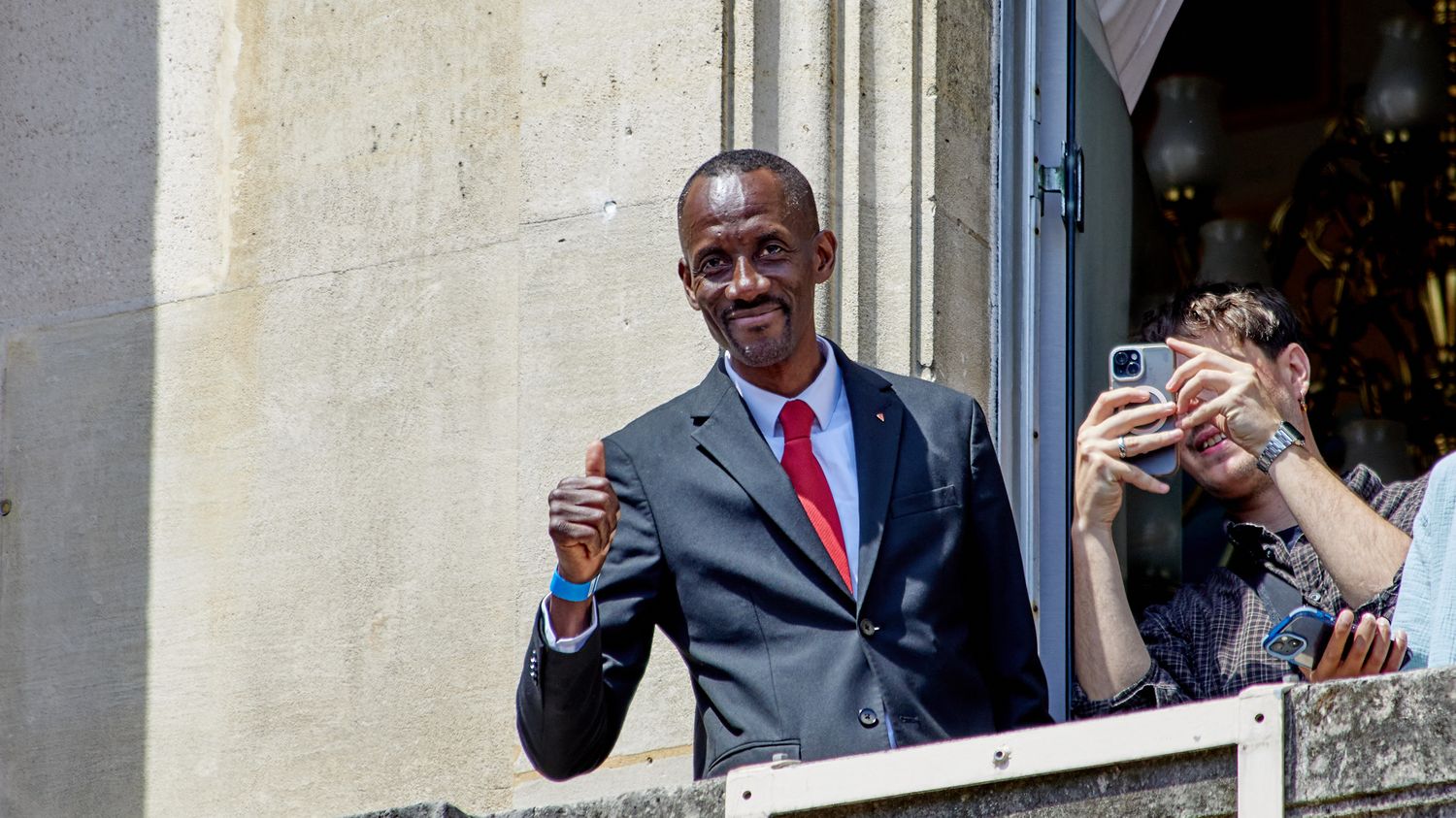 Le maire La France insoumise de Saint-Denis, Bally Bagayoko, se défend de toute "incitation" à "siffler" la Marseillaise