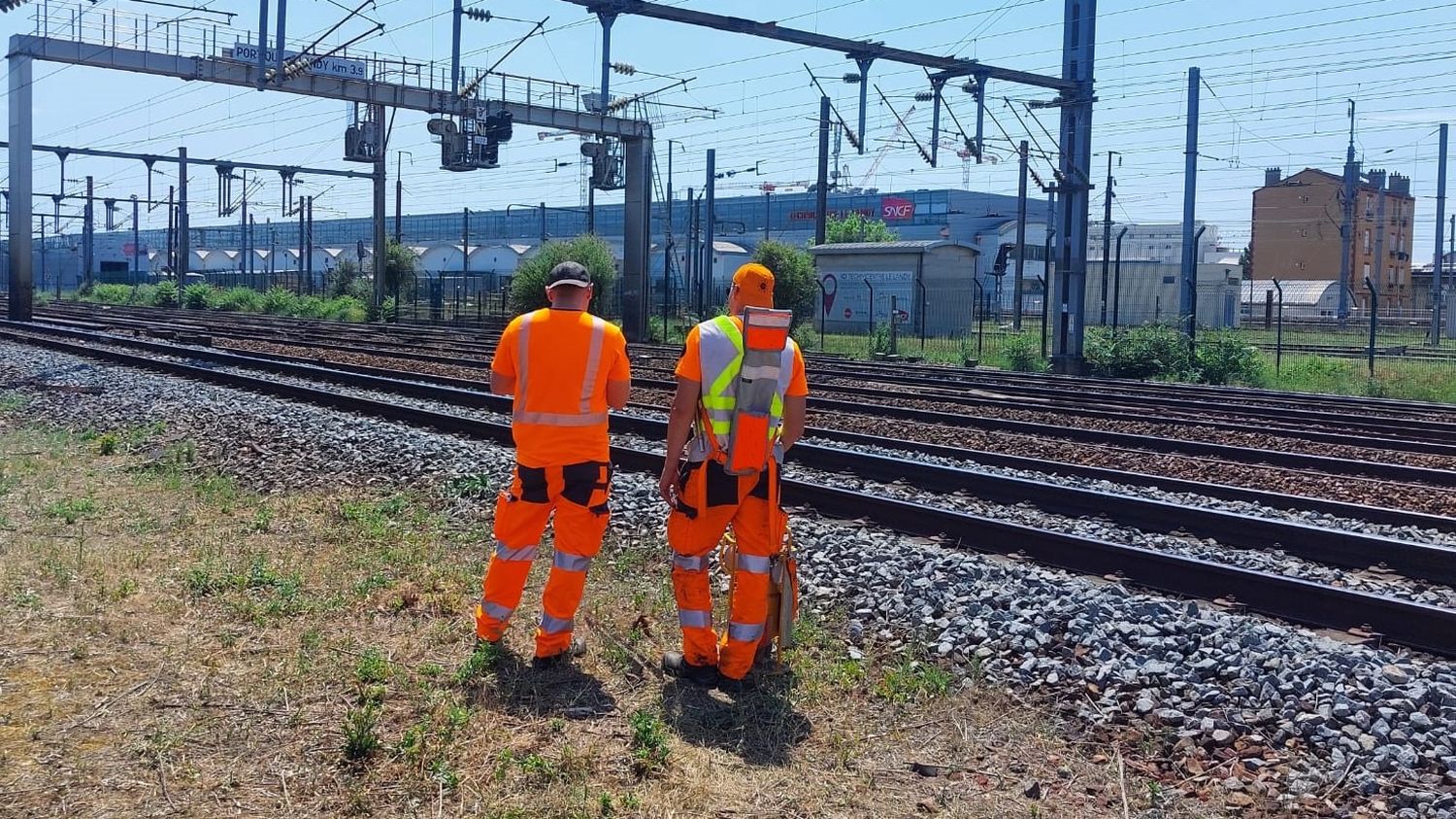 REPORTAGE. "Plus de 50 degrés sur les rails" : comment la SNCF surveille son réseau lors des vagues de chaleur