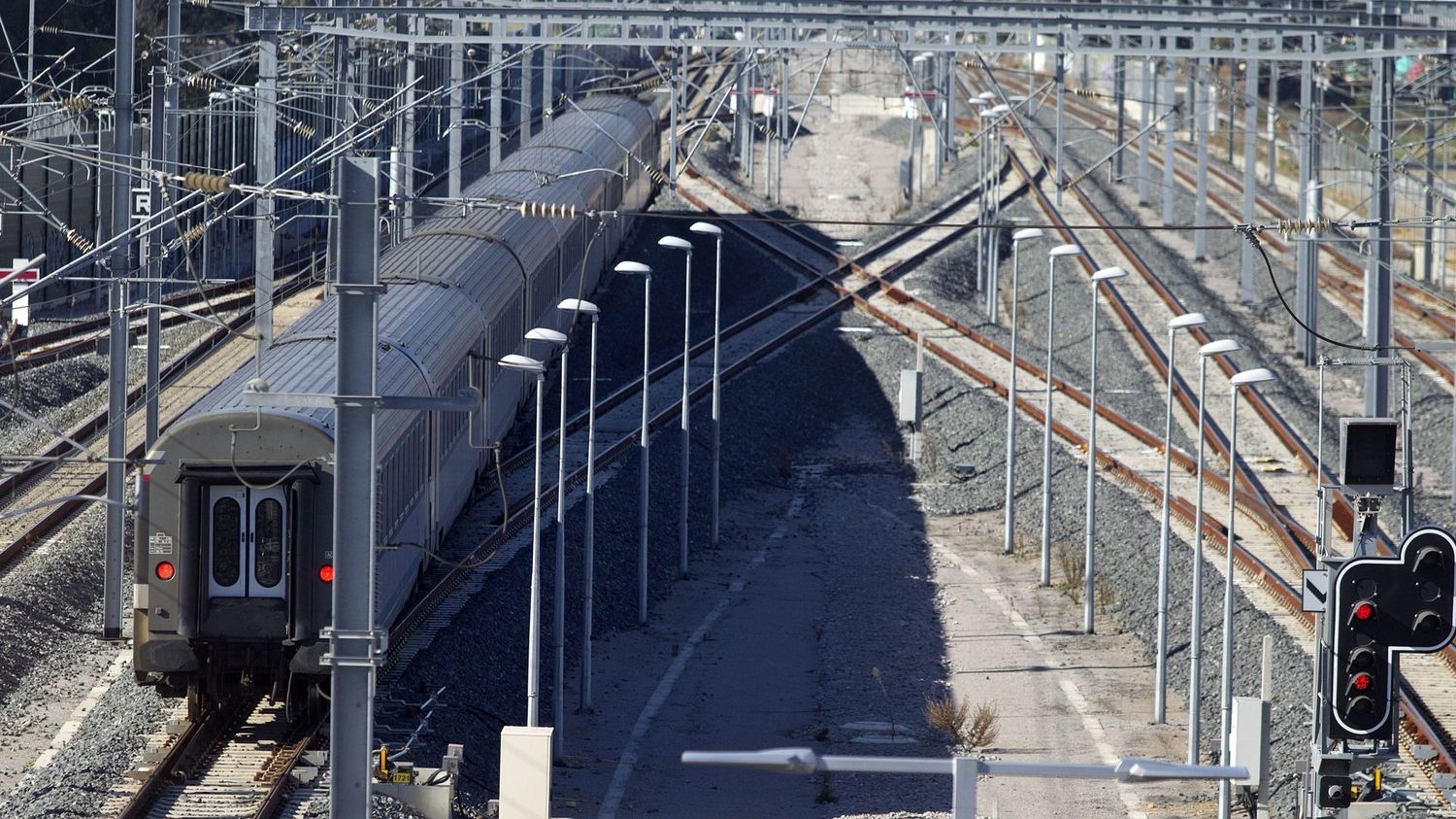 Plus de 2 heures de retard pour des trains sur la LGV Atlantique après une panne d'aiguillage liée à la chaleur