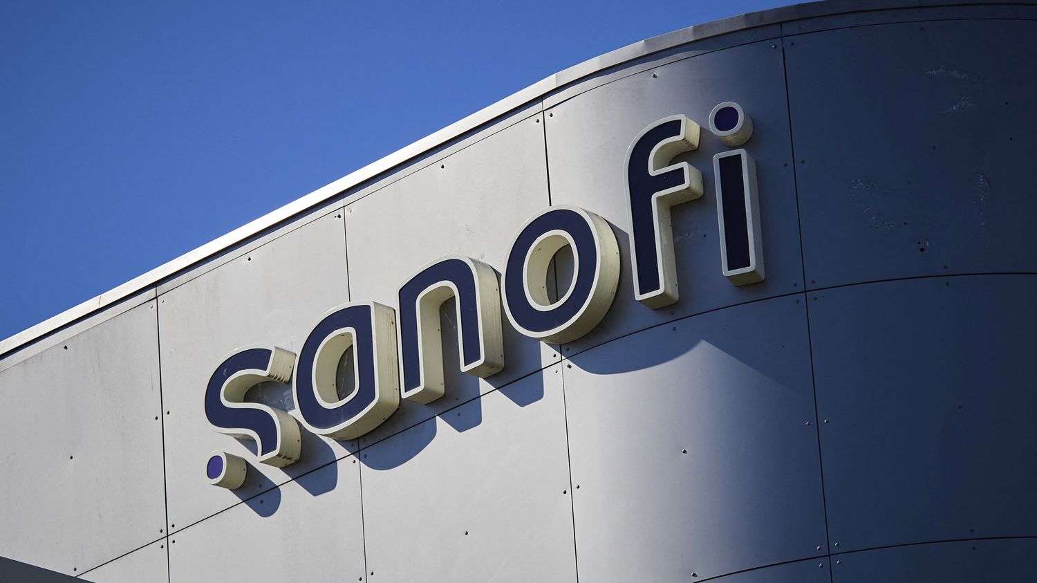 L'Union européenne ouvre une enquête contre Sanofi, soupçonné d'entrave à la concurrence sur le marché des vaccins antigrippaux