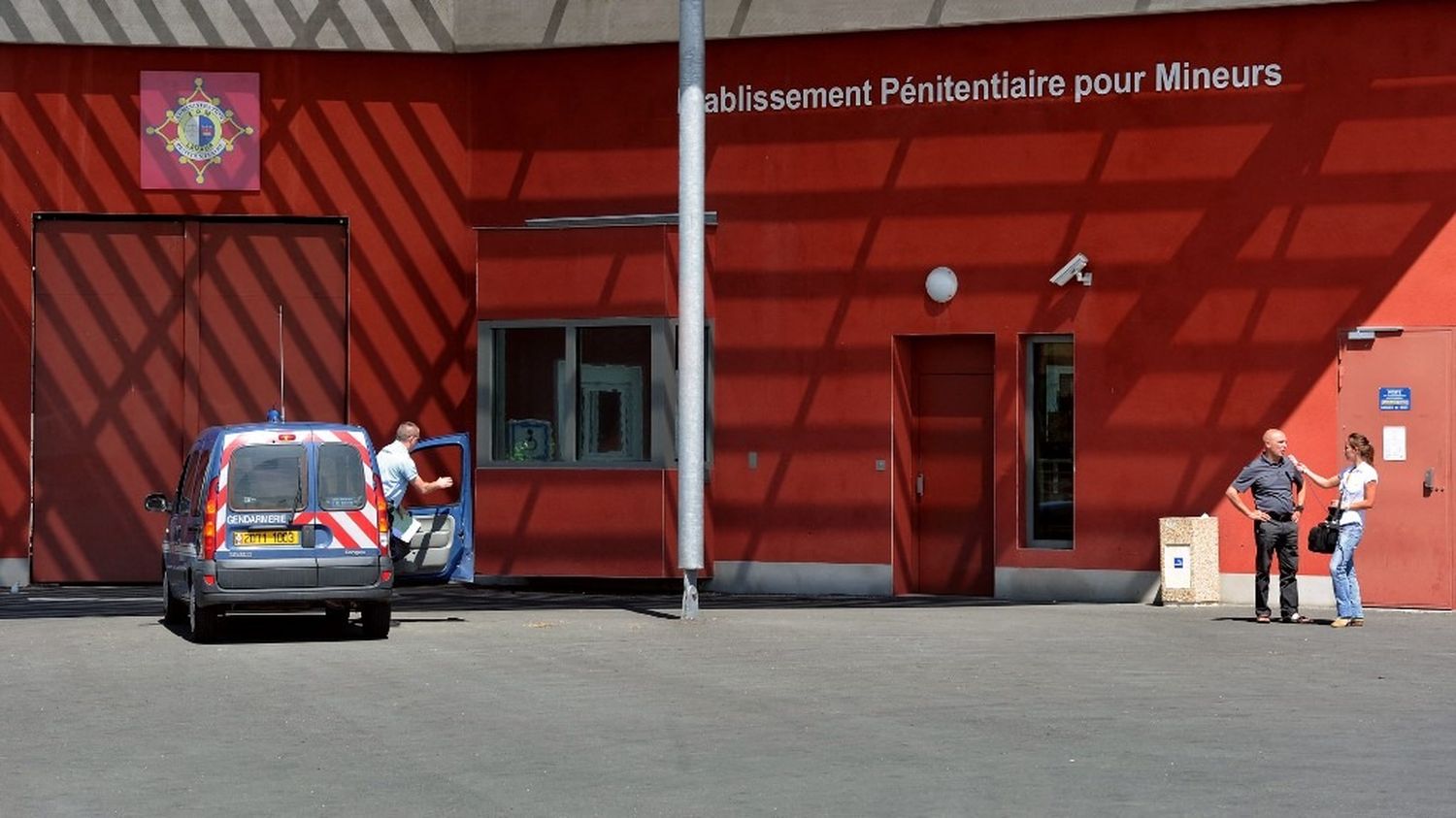 La justice va-t-elle devoir remettre en liberté des mineurs accusés de crime en attente de leur procès ?