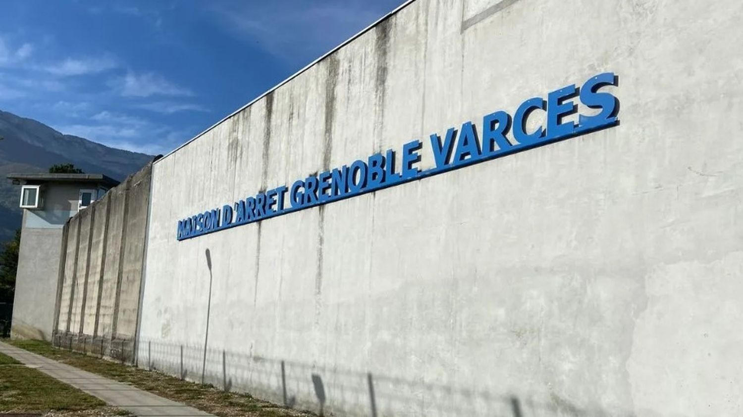TEMOIGNAGES. "Mérite-t-on d'être traités comme des chiens ?" : un détenu de la "pire prison de France" raconte son quotidien