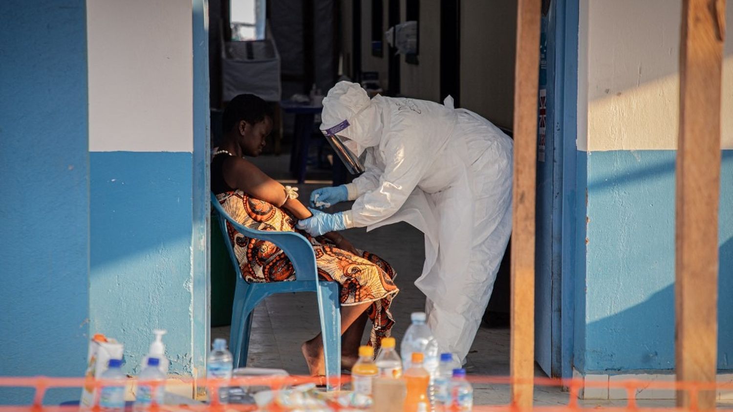 Un essai clinique portant sur deux traitements contre Ebola a commencé jeudi en RDC, annonce l'Organisation mondiale de la santé