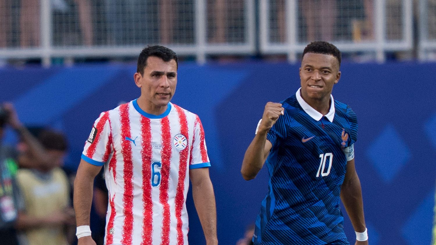 "On savait quel type de match nous attendait"... Comment l'équipe de France s'est extirpée du bourbier paraguayen