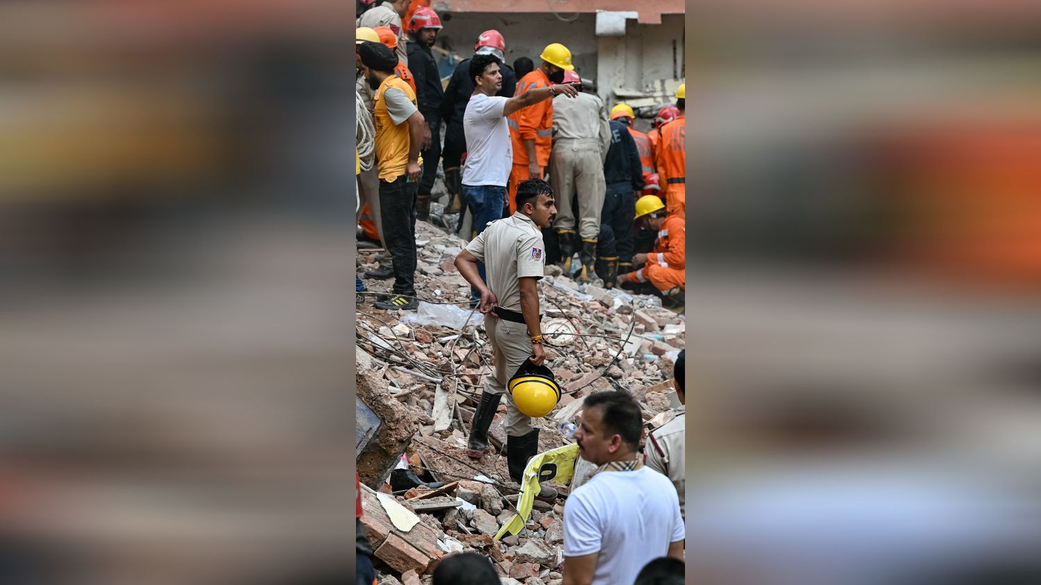 6 morts après l'effondrement d'un immeuble à New Delhi