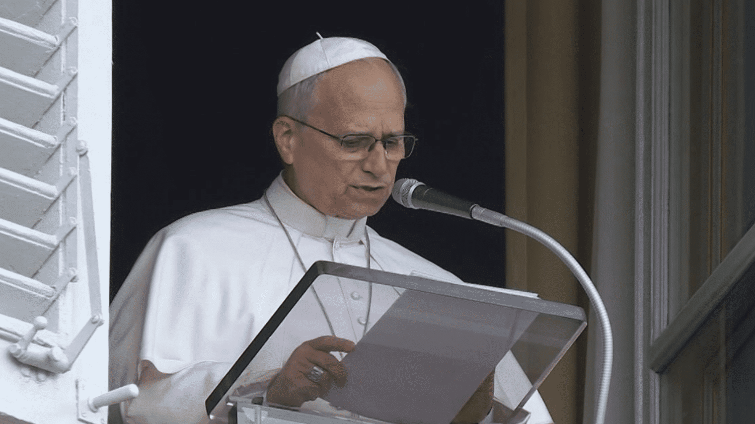 "Je l'ai trouvé fort, on ne dirait pas qu'il sort de l'hôpital" : le pape de retour au Vatican après son opération
