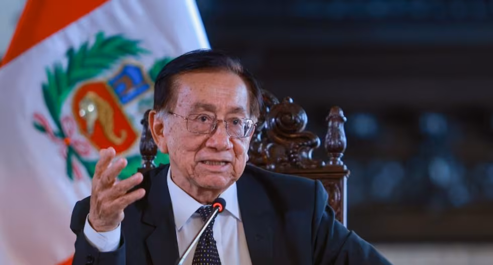Presidente Balcázar posterga viaje para reunirse con el papa León XIV tras anuncio de protestas