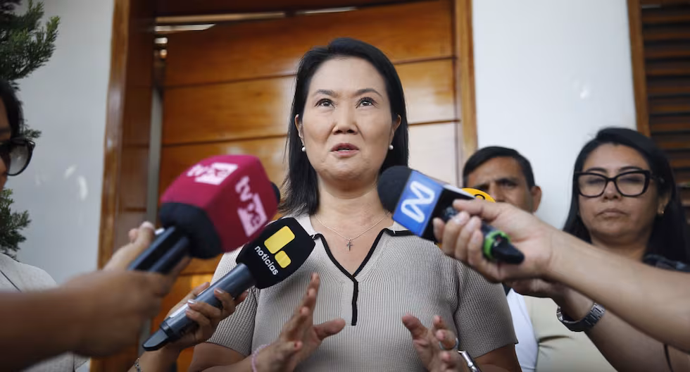 Keiko Fujimori dijo que la dirigencia de Juntos por el Perú debe leer el reglamento y las leyes antes de pedir recuento de votos. (Foto: César Campos / @photo.gec)