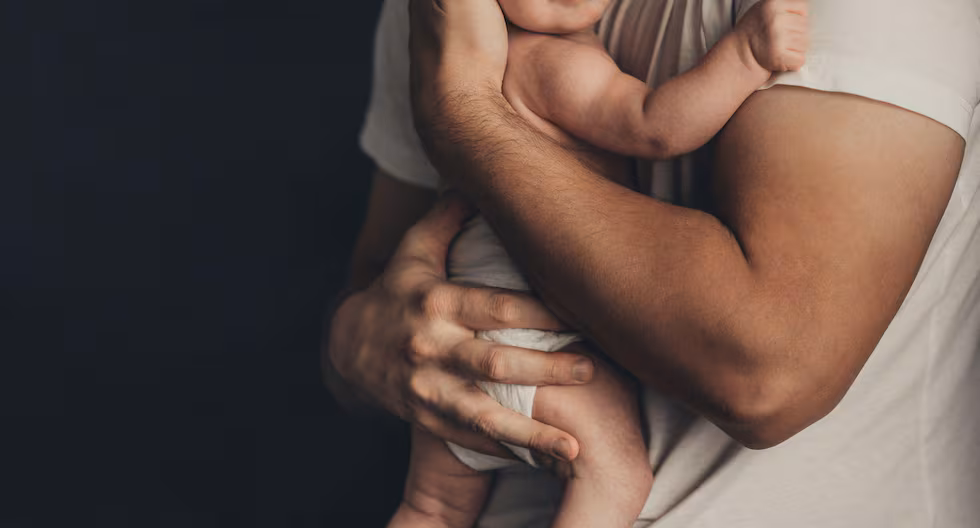 Licencia por paternidad: nuevo intento del Congreso por ampliar los días de descanso