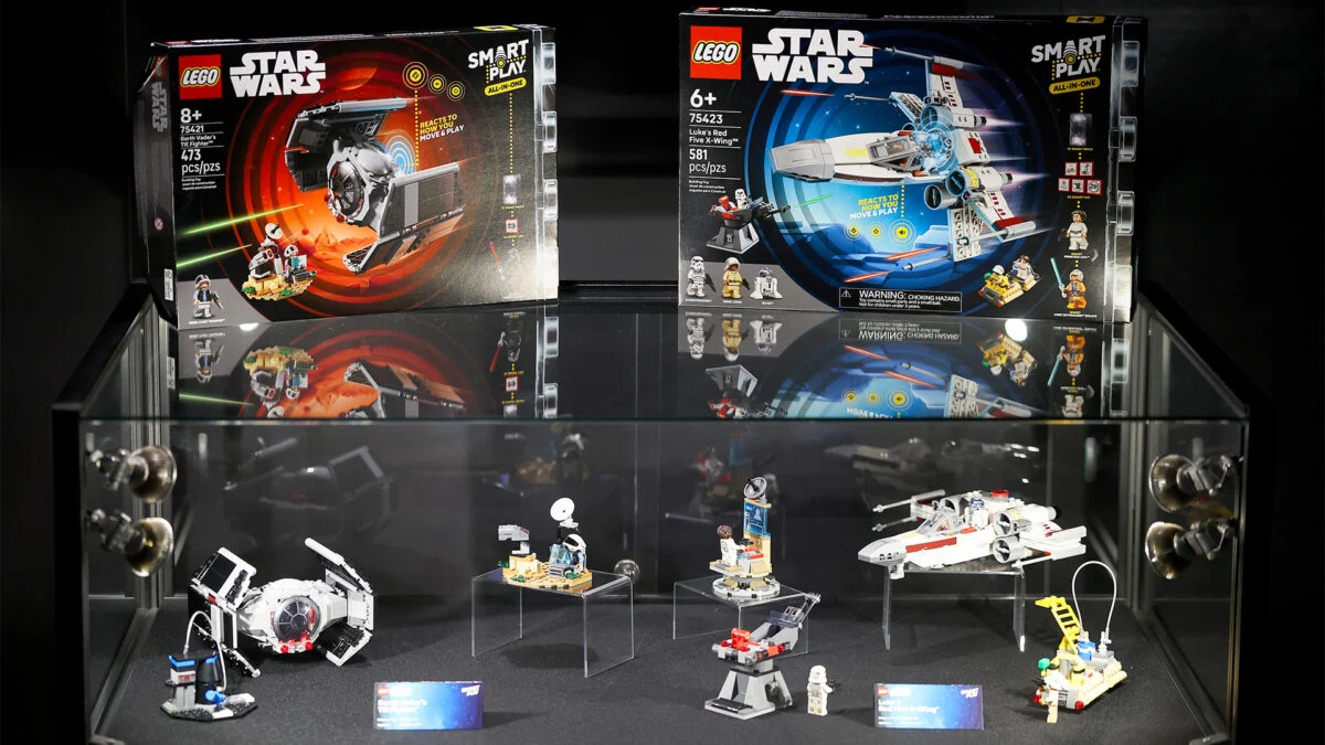 Everything You Need to Know About the Curious Case of ‘Bricks and Minifigs’ and the Missing ‘Star Wars’ Lego