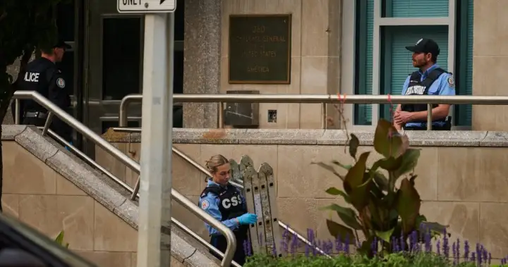 Toronto police to provide update on recent U.S. Consulate shooting Around 4:46 a.m. July 27, an officer stationed near the consulate at 360 University Ave. heard the shot ring