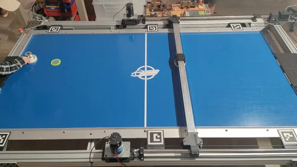 Airhockey: KI-Spieler übertrifft menschliche Spieler ohne physisches TrainingAirhockey ist ein sehr schnelles Spiel. Das stellt große Herausforderungen an einen KI-Spieler. Dieser