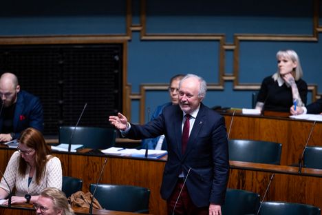 Vanhusten hoiva|Sdp ei lähtisi nostamaan hoitaja­mitoitusta 0,7:ään