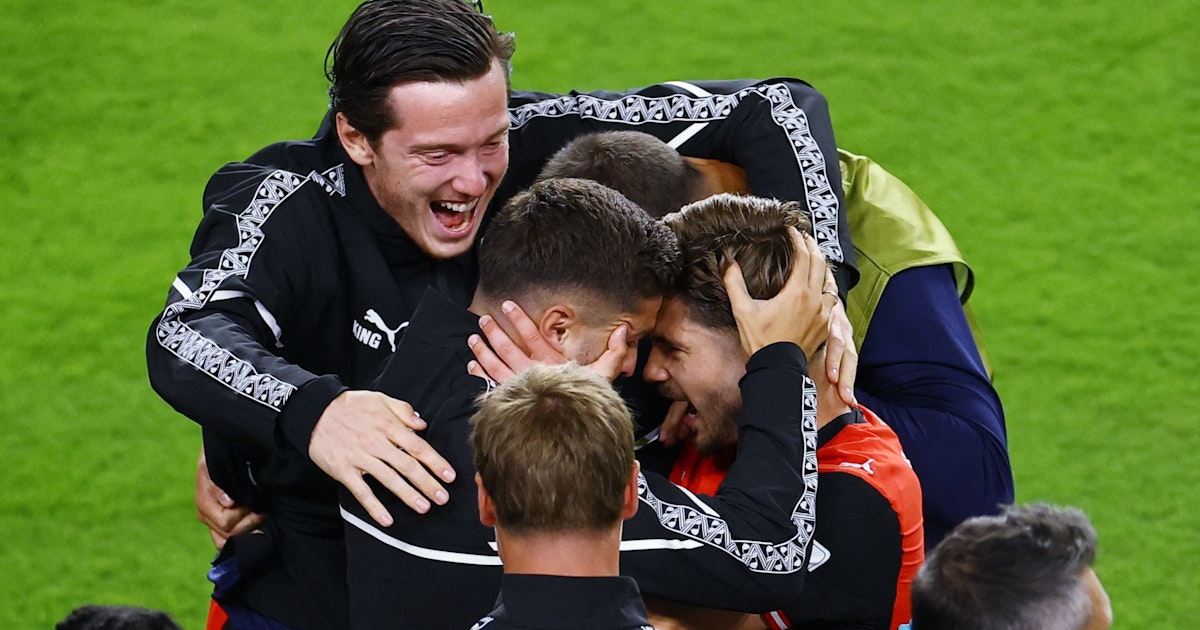 Toller Zusammenhalt - Gänsehaut-Jubel! ÖFB-Star lief zu Pechvogel Baumi