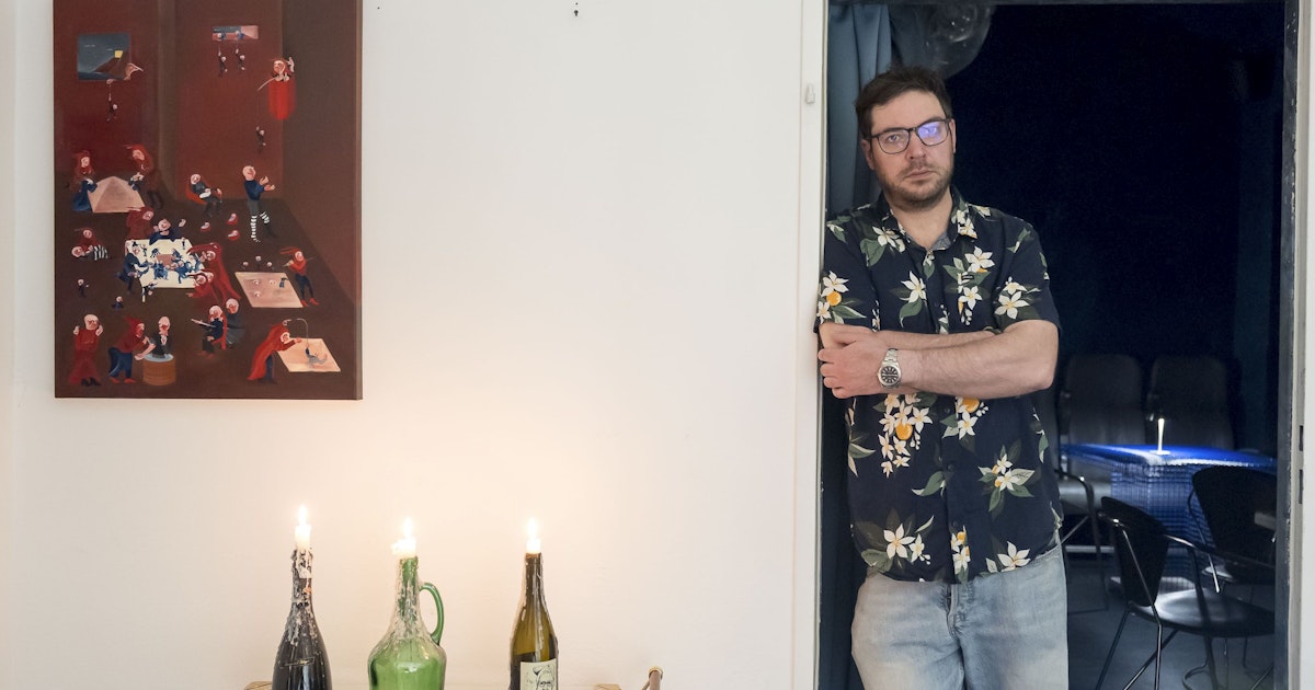 5.500 Euro wert - Dreister Coup! "Wimmel-Bild" aus Szene-Bar gestohlen