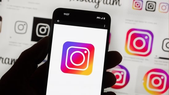 Instagram to alert parents if teens repeatedly search for suicide terms | World News