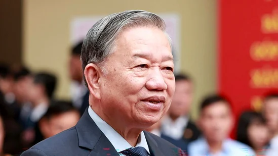 Vietnam's party boss takes presidency, echoing China's power model