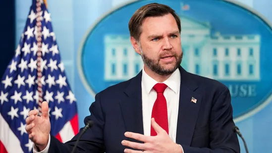 ‘Pakistan does not have press freedom’: Vance reveals US-Iran deal delay