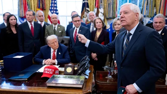 Trump says Lindsey Graham called him hours before senator's death