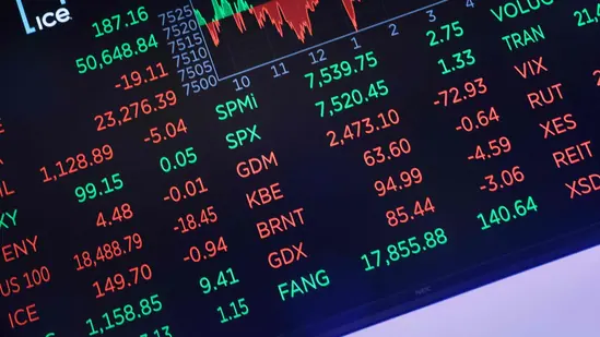 Oil prices surge as fresh US-Iran attacks erupt, tech weighs on stocks again | World News
