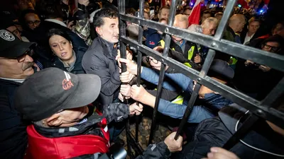 US envoy urges calm in Poland as tribunal crisis sparks coup claims