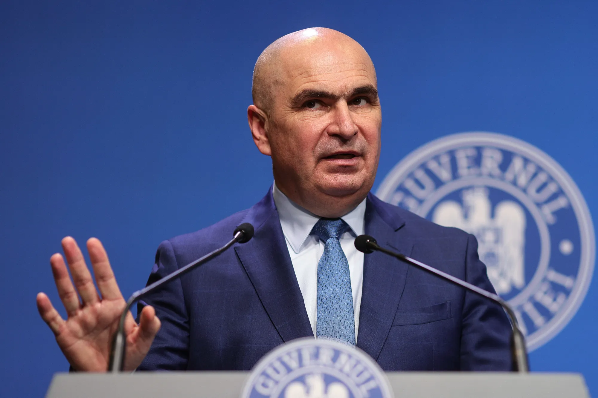 Un important om de afaceri român: „Când Guvernul se plânge că nu avem companii românești de succes în străinătate, să se uite ce competiție nedreaptă face el aici”
