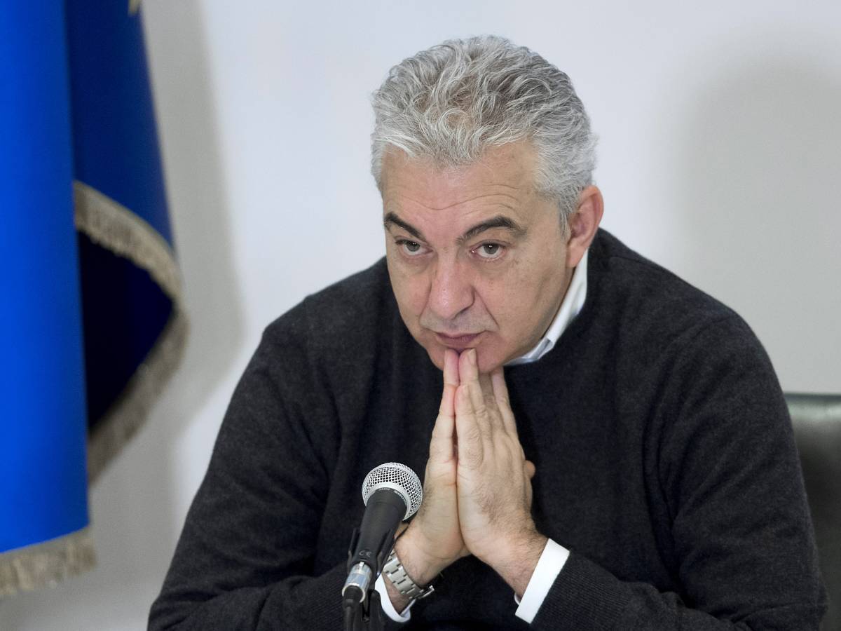Arcuri inguaia Conte: pronto a parlare in commissione
