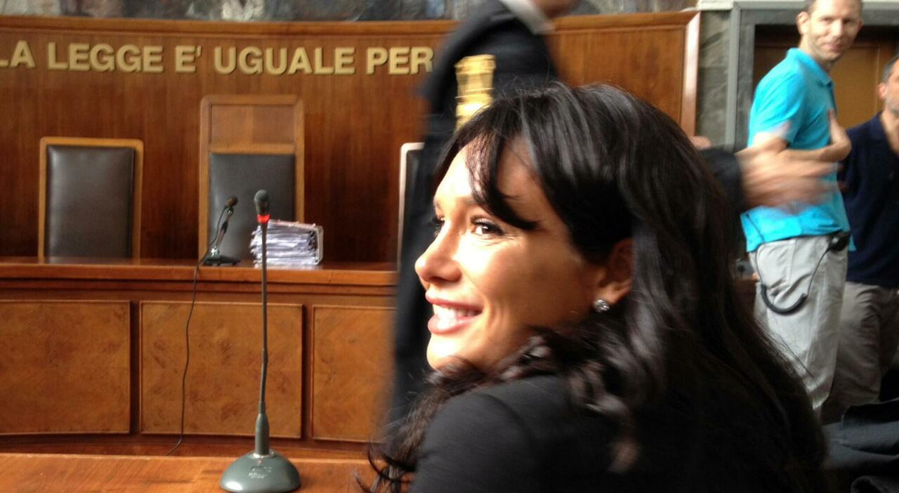 Nicole Minetti, pg di Milano conferma parere positivo sulla grazia: «Nessun fatto contrastante, smentite le dichiarazioni sui festini»
