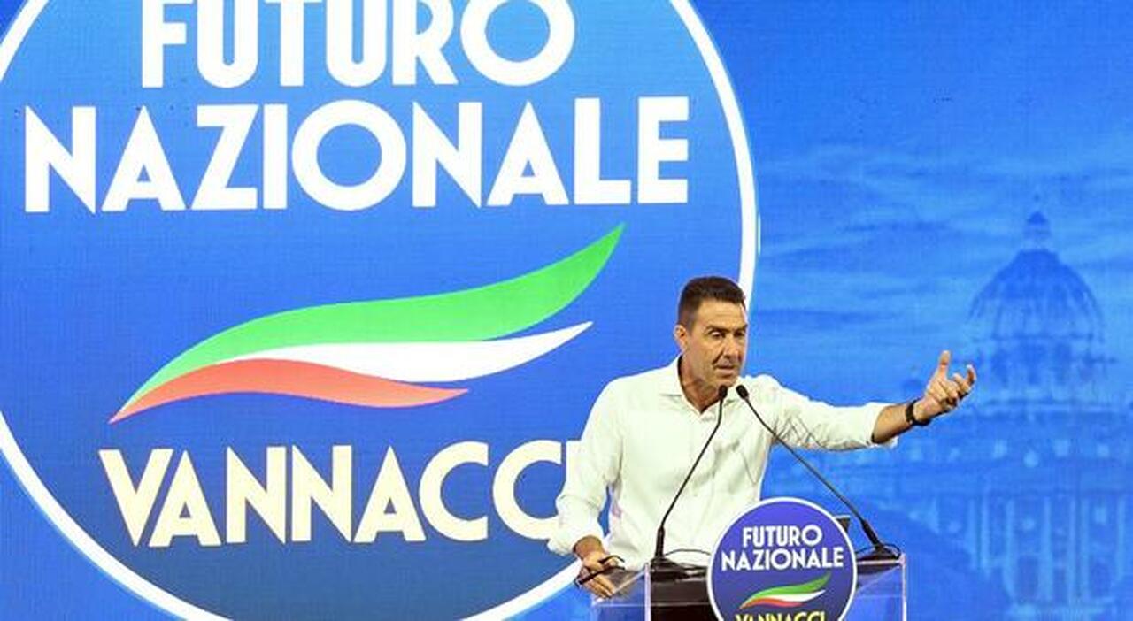 Vannacci tra De André, Dalla e Alemanno: «Un tetto agli immigrati. Femminicidi? Omicidi come gli altri»