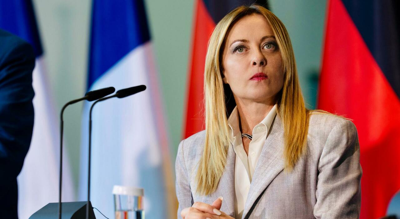 Meloni irritata con Rutte: «Un discorso illogico». E chiama l’olandese per protestare. I sospetti di uno “sgambetto” di Trump