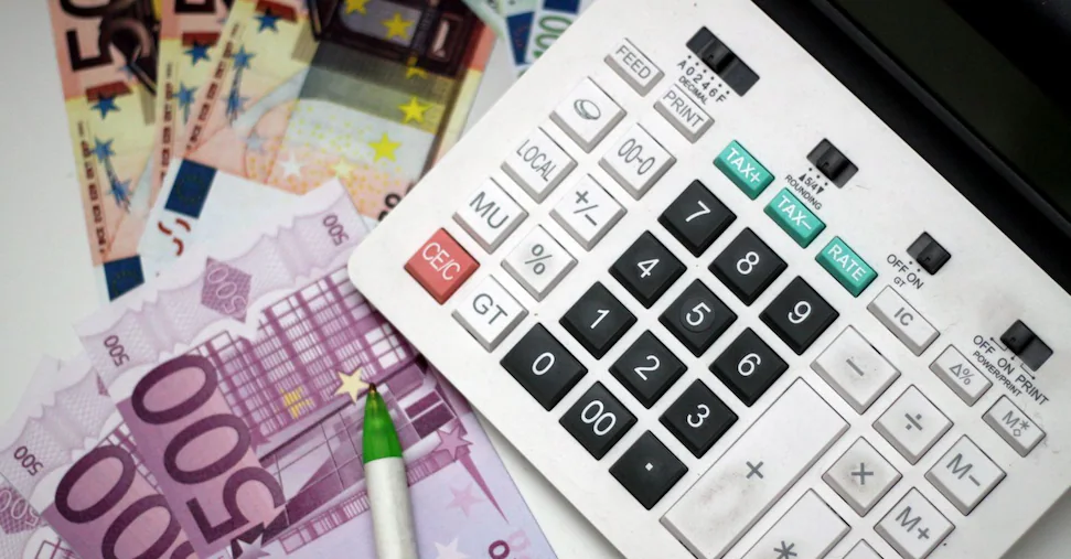 Aumenti da rinnovi contrattuali, si allarga il perimetro della sostitutiva al 5%