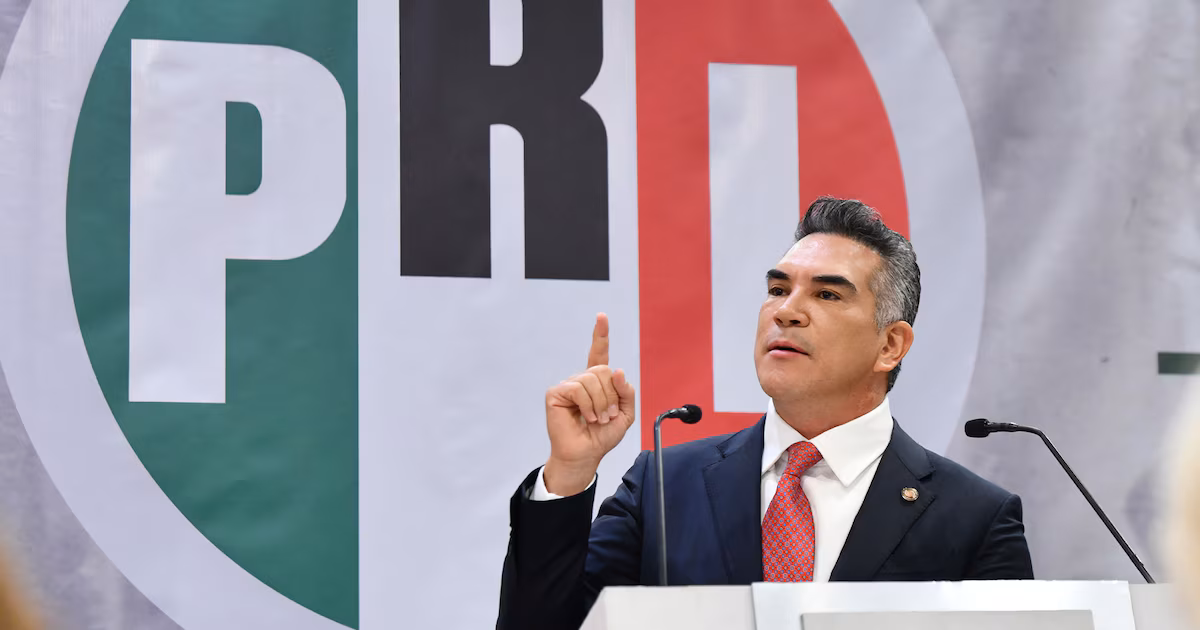 Alito Moreno acusa que integrantes de Morena viajan a Estados Unidos para entregar información